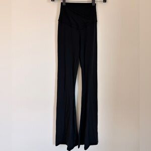 Offline by Aerie Real Me High Waisted Crossover Black Flare Legging S Long